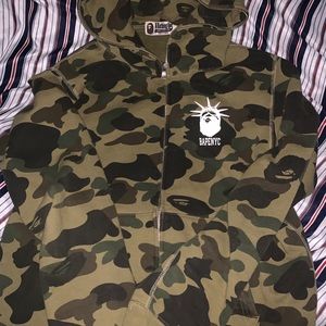 Bape x Nyc Hoodie